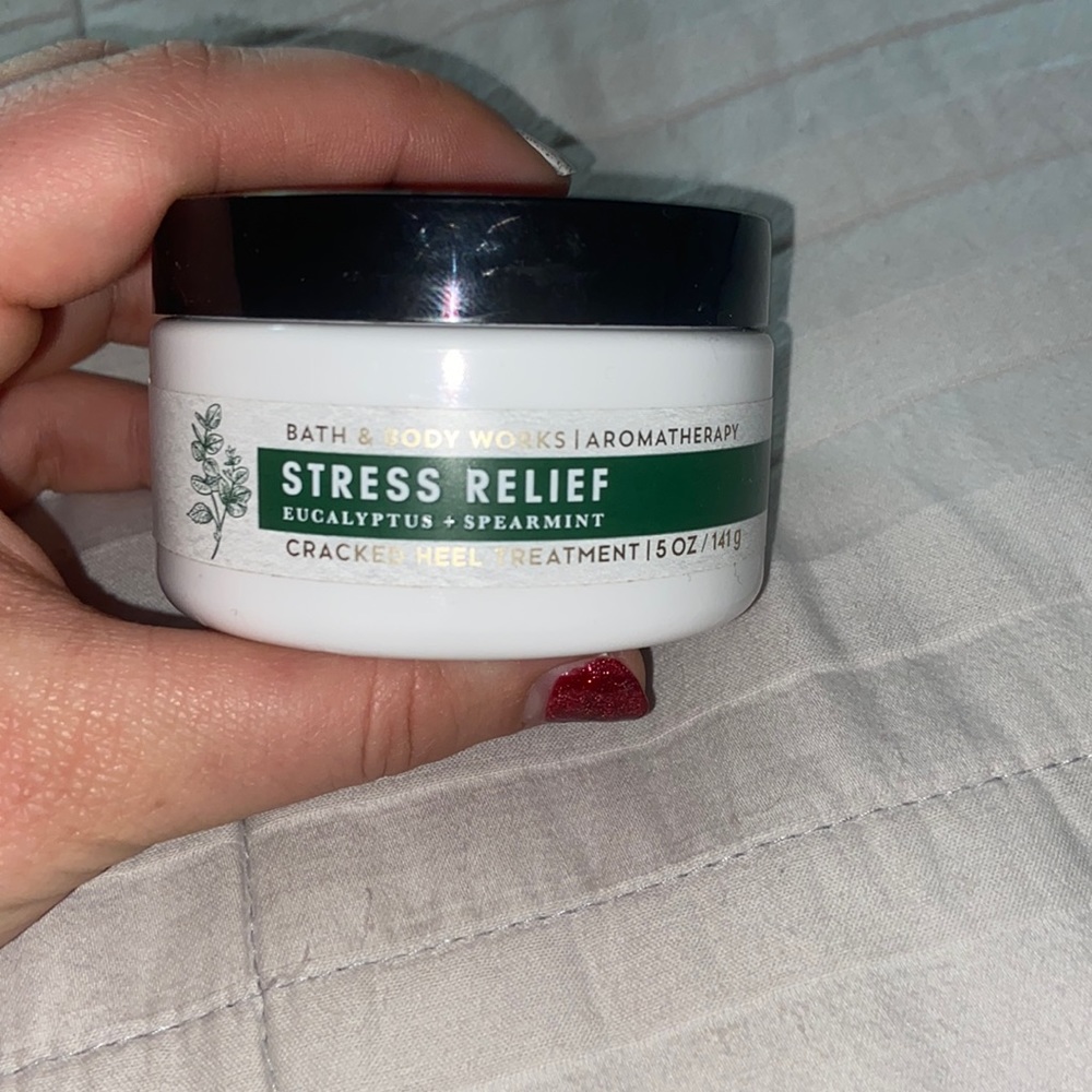 Bath & Body Works aromatherapy cracker heel treatment